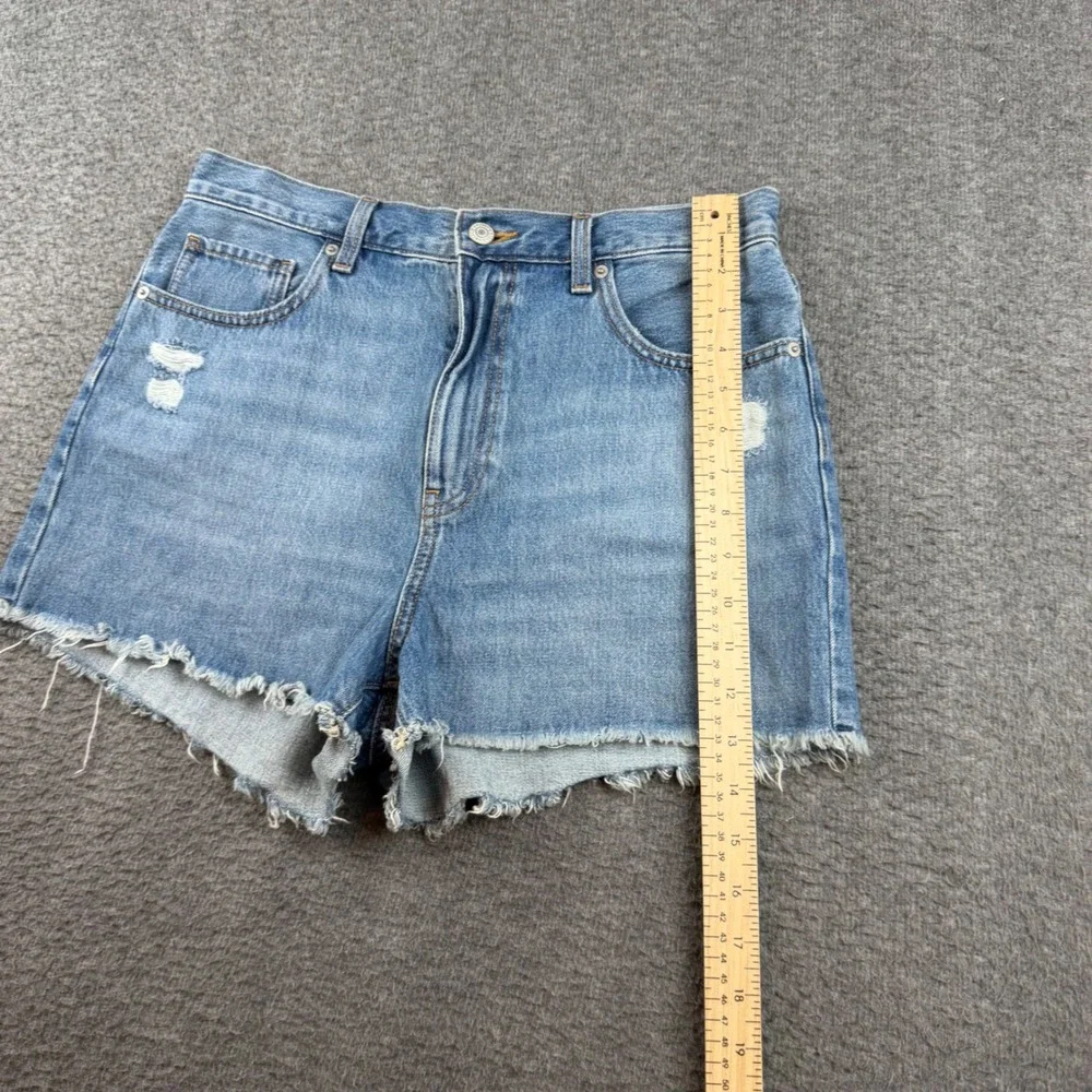 Uniqlo Denim Shorts Women's 28 Blue Distressed Raw Hem High Rise 221-450293